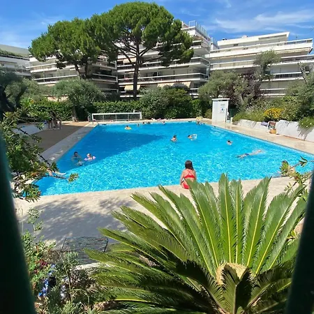 Appartamento Le Lys D'or Piscine Terrasse Wiffi *